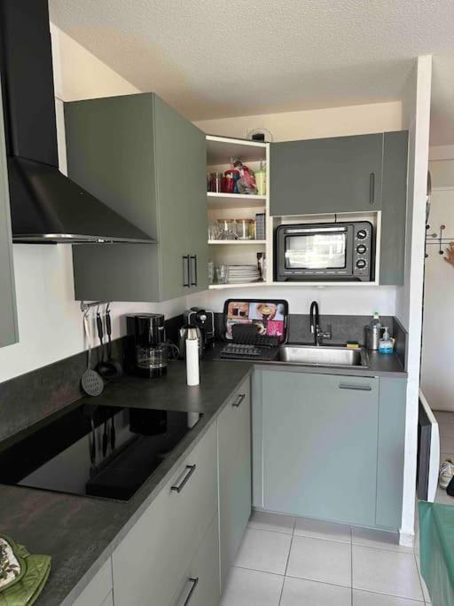 Appartement Face A La Mer Canet En Roussillon Exterior foto